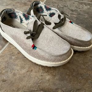 Women’s Wendy Rodeo Hey Dude Size 8